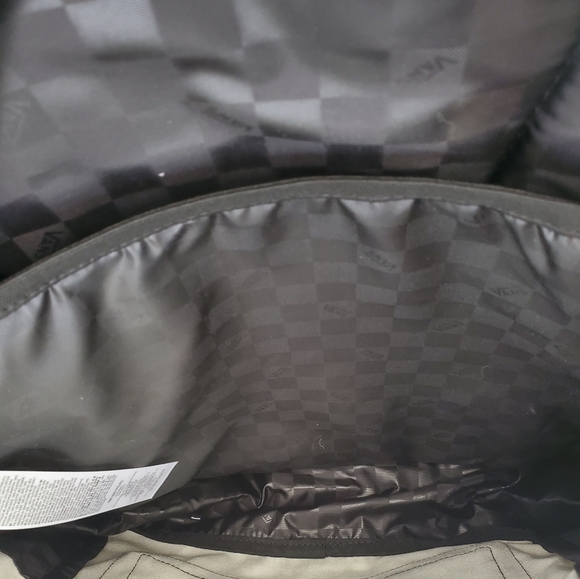 * NWT Van's Classic Realm Backpack in  RARE Cheetah - Picture 4 of 8